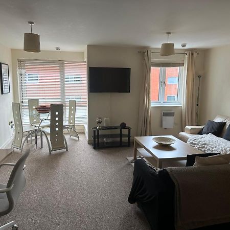 Gunwharf Quays Harbour Apartments Portsmouth Luaran gambar