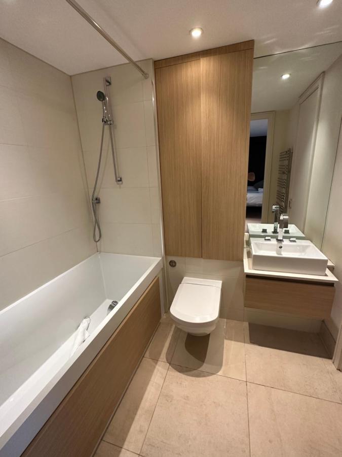 Gunwharf Quays Harbour Apartments Portsmouth Luaran gambar