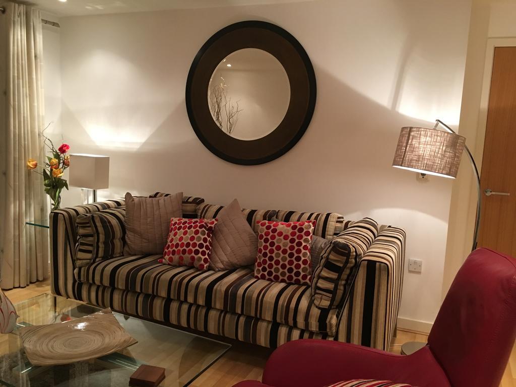 Gunwharf Quays Harbour Apartments Portsmouth Luaran gambar