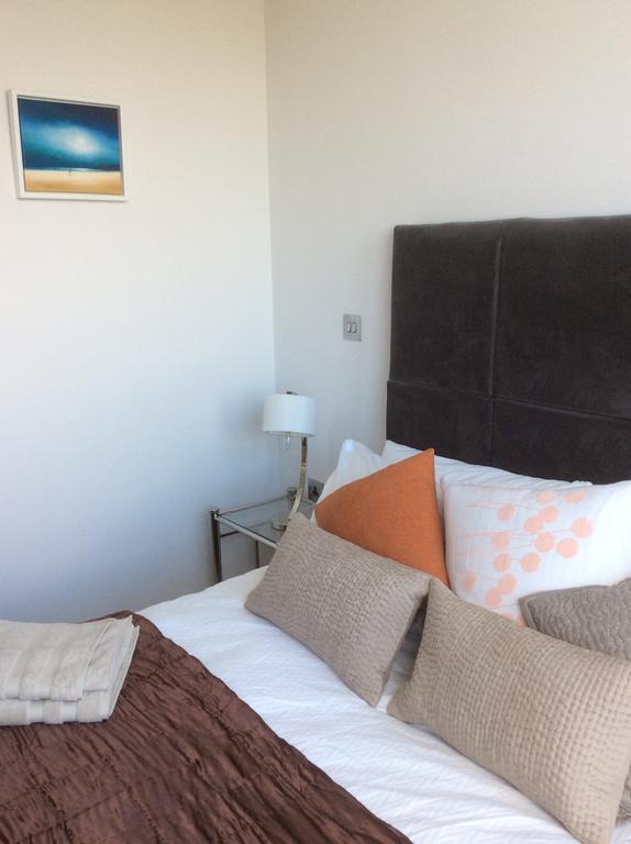 Gunwharf Quays Harbour Apartments Portsmouth Luaran gambar