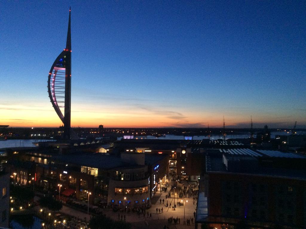 Gunwharf Quays Harbour Apartments Portsmouth Luaran gambar